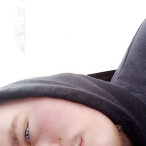 Meet your Posher, Devin